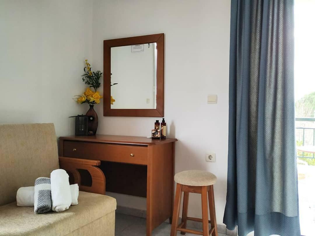 Marmaron Rooms Agiokampos  Buitenkant foto